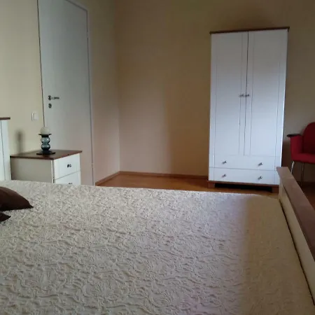 Apartamento Kadriorg Spacious, Cozy 3-rooms