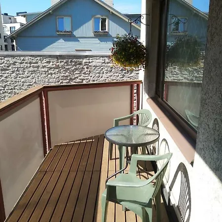 Kadriorg Spacious, Cozy 3-rooms * Tallin