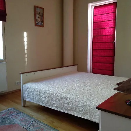 Kadriorg Spacious, Cozy 3-rooms Διαμέρισμα *